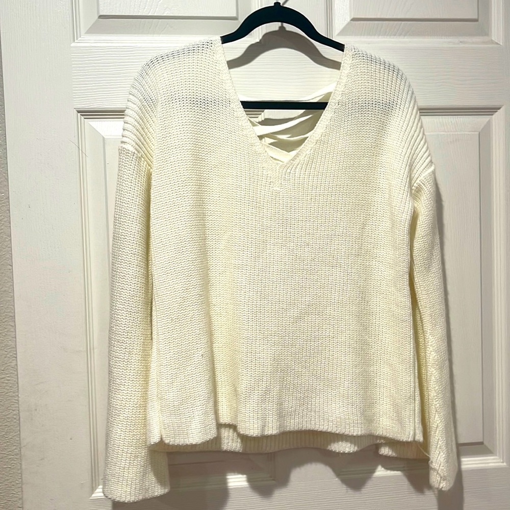 TopShop white knitted sweater with crisscross pattern at back Size 2 US